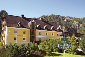 Hotel Bergkristall Wildalpen Außenansicht Hotel Bergkristall Wildalpen